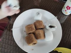 -裕龙汤泉