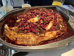 -江边城外烤全鱼(世茂广场店)