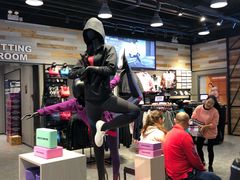 -SKECHERS 斯凯奇(上海国际时尚中心店)