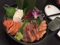 -樱町三味日本料理(城乡世纪广场店)