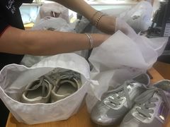 -爱革·奢品·鞋包·衣物·家居(金桥国际商业广场店)
