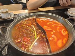 -鹿鸣山草本茶香火锅(园西路店)
