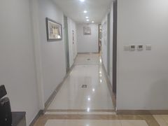 -瑞尔齿科(东方广场诊所)