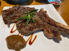 虎滋战斧牛排-HUZI虎滋精酿餐吧(京西大悦城店)