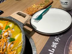 -山城外·非遗酸菜鱼(蜀都万达店)