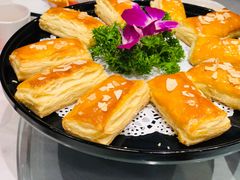 榴莲酥-高第街56号港式餐厅(山大路店)