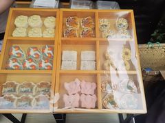 -昆明冠生园·鲜花饼·面包蛋糕(老街店)