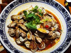 -琥珀老六龙虾(四里河店)