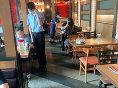 大堂-辣尚瘾·烤鱼·新川菜(交大直营店)