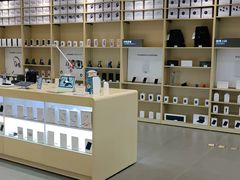 -华为授权体验店(中山公园来福士)