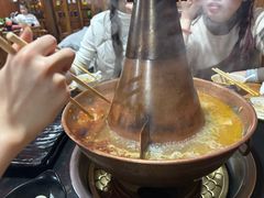 -果松木炭酸菜铜火锅·外婆参鸡汤