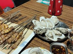 -蚝堡海鲜·威海菜·海肠捞饭·烧烤·亚洲吃蚝公司(幸福门店)
