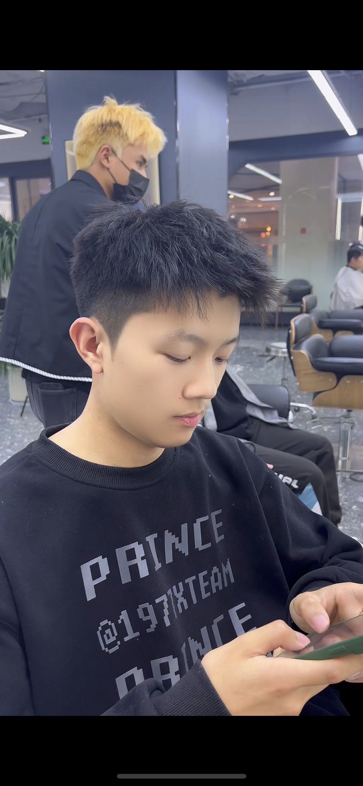 男孩子的个性发型