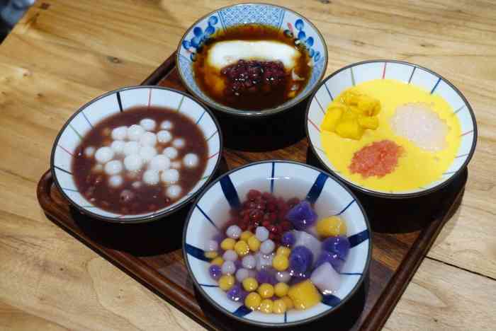 门东水铺糖水铺(老门东店)-"位置在老门东一条巷子里,门店很小座位也