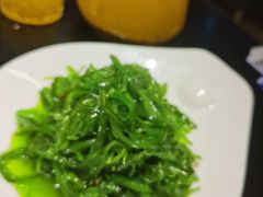 -河畔春天时尚餐厅