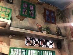 门面-马路边边麻辣烫联盟路店