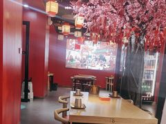 -三顾烤庐·烤鱼·烧烤·龙虾(奉贤店)