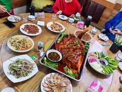 -溢心园香河肉饼总店