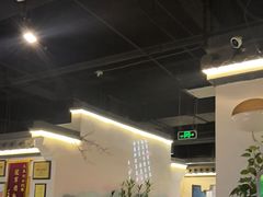 -卢大鲜鱼头捞饭(美利广场店)