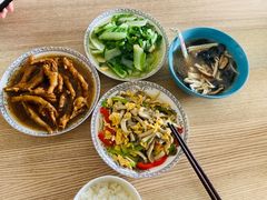 -爱的果实月嫂育婴师(世纪东方店)