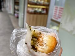 雪菜肉松年糕团-上海虹口糕团(福州路店)
