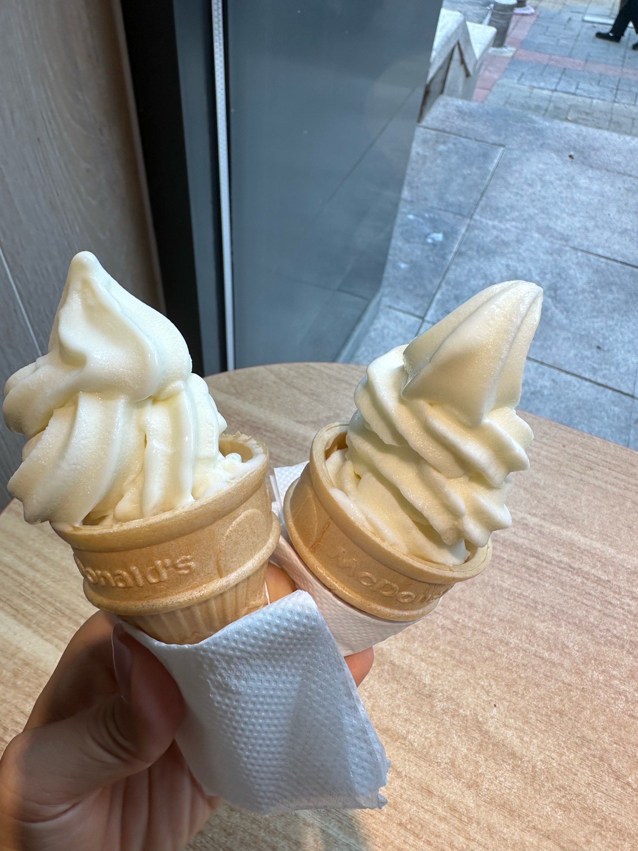 2r2个的甜筒,这也太糊弄事了吧