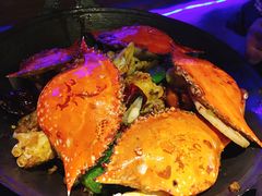 泥炉碳锅香辣蟹-西街夜油条·麻团包乌饭