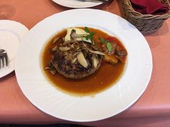 牛肉汉堡盘-不二家(数寄屋橋店)