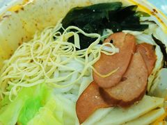 坨坨牛肉麻辣米线-香探花·擀面皮肉夹馍(北苑店)