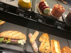 -星巴克(杭州西湖银泰1F店)