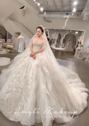 -艾米丽婚纱礼服