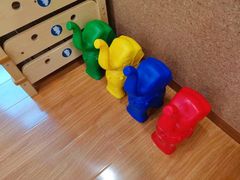 -抱抱熊托育中心(大悦城店)