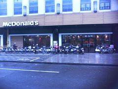 20120115145759-麦当劳(四川北路店)