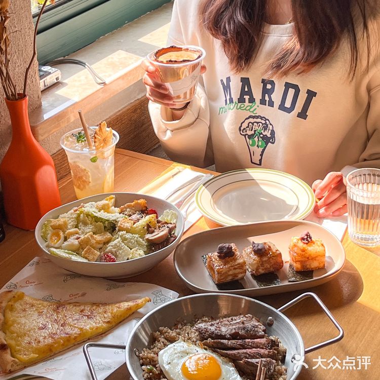 真的很难不爱这家街头意式餐厅🍴超有氛围☀️