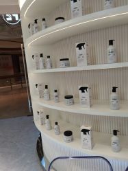 -PE SALON