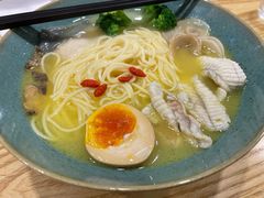 白汁河月豕煨面-江小鲀河豚馄饨(日月光店)