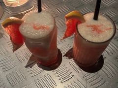 -穹六人间 people 6(岳阳路店)