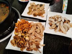 -蘑统田下·野生菌火锅