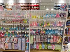 -名创优品(海珠乐峰广场店)