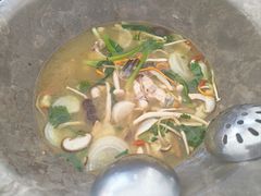 -姚记抚仙湖石锅鱼庄