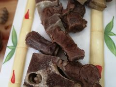 -苏莱特色牛骨滩羊手抓馆(长城东街总店)