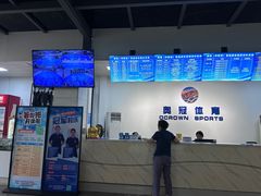 -奥冠体育华师附中恒温游泳馆