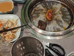 -金滏山烤肉·海鲜·火锅自助餐厅(襄阳万达店)