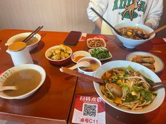-秤砣砣·湖南粉面馆(青年路店)