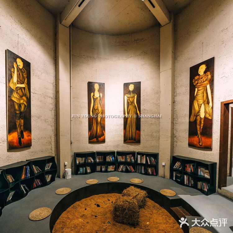 城市探店奇遇记 | 一尺花园筒仓店