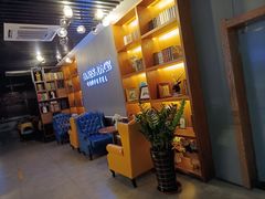 -缦咖电竞酒店(北京鸟巢红军营地铁站店)