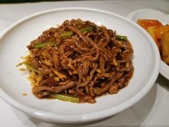 撒子牛肉丝-刘胖子家常菜·蹄花焖藕(中南店)