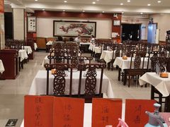 -鑫巴蜀小镇 · 水煮鱼专研店(玉桥店)