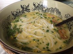 -桥香园云南过桥米线(金马碧鸡店)