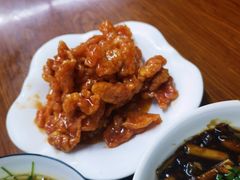 -胡子饮食店